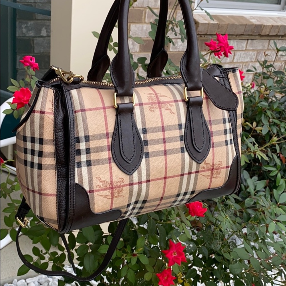 Burberry Beige Nova Check Satchel with Black Trim - Picture 11 of 16